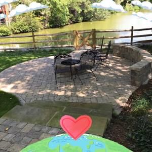 Meet your Posher, Felix